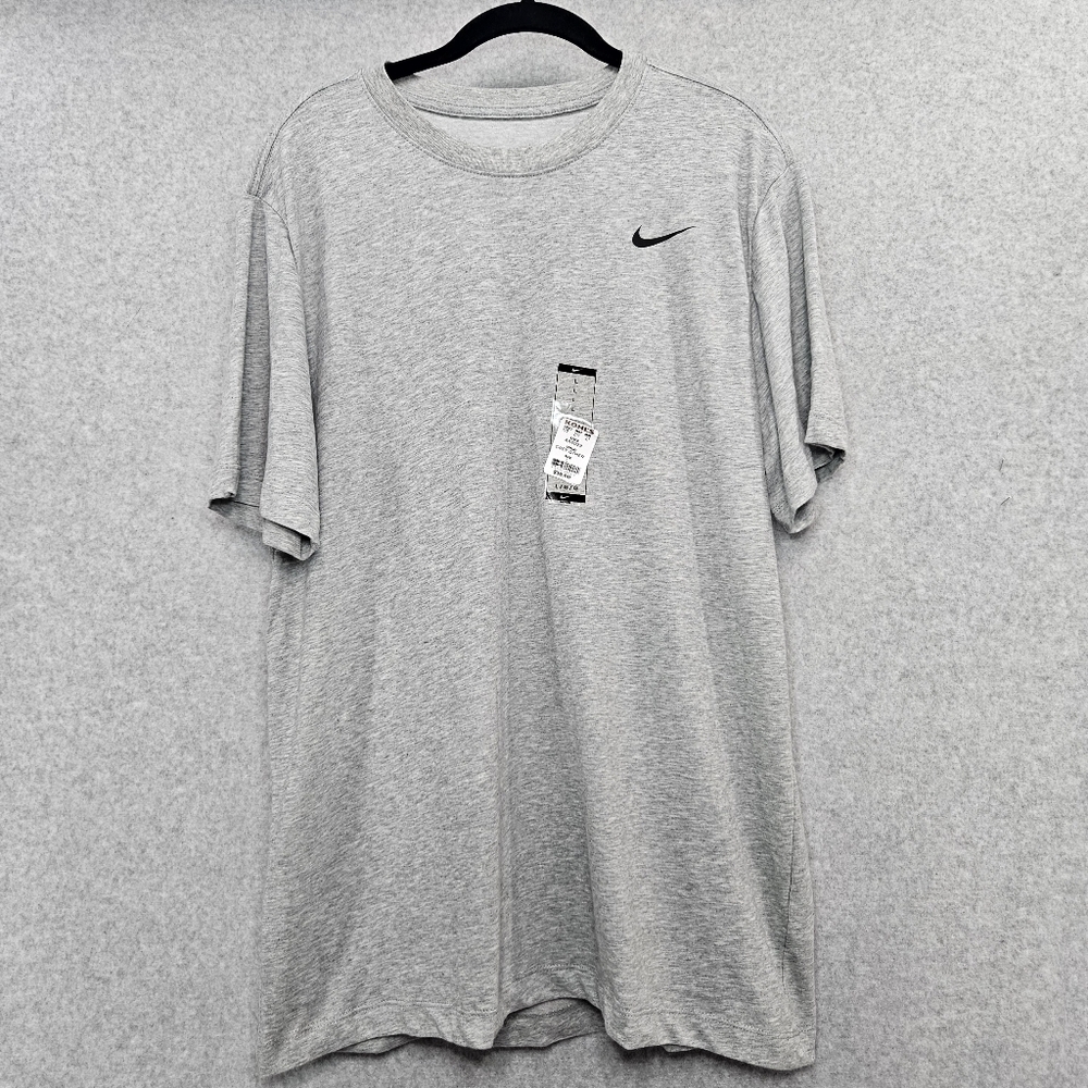 3/$15 NWT Nike Dri Fit Men's Training Tee